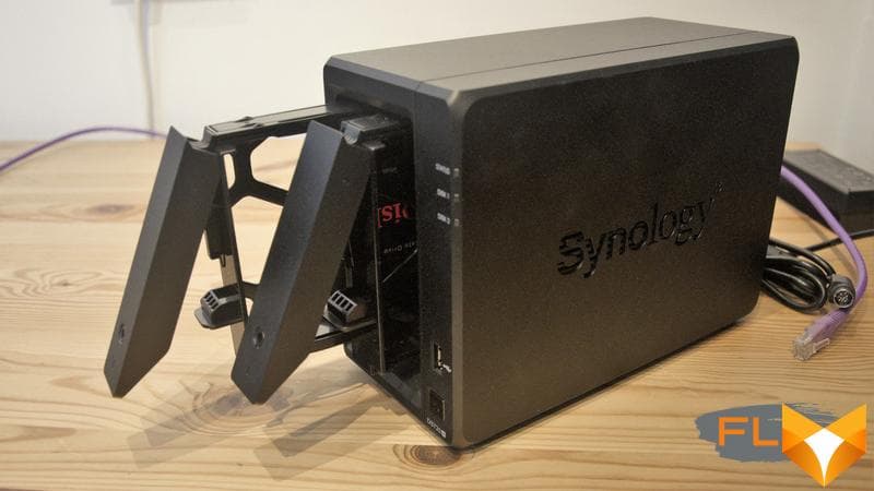 Synology DS720+ bays