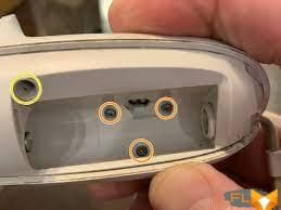 How to turn off oculus controllers